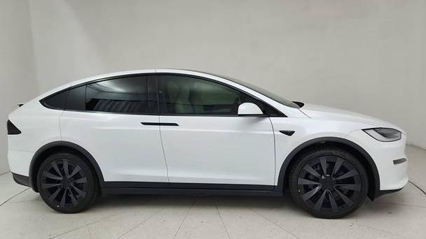 TESLA MODEL X 2023 7SAXCDE53PF395601 image